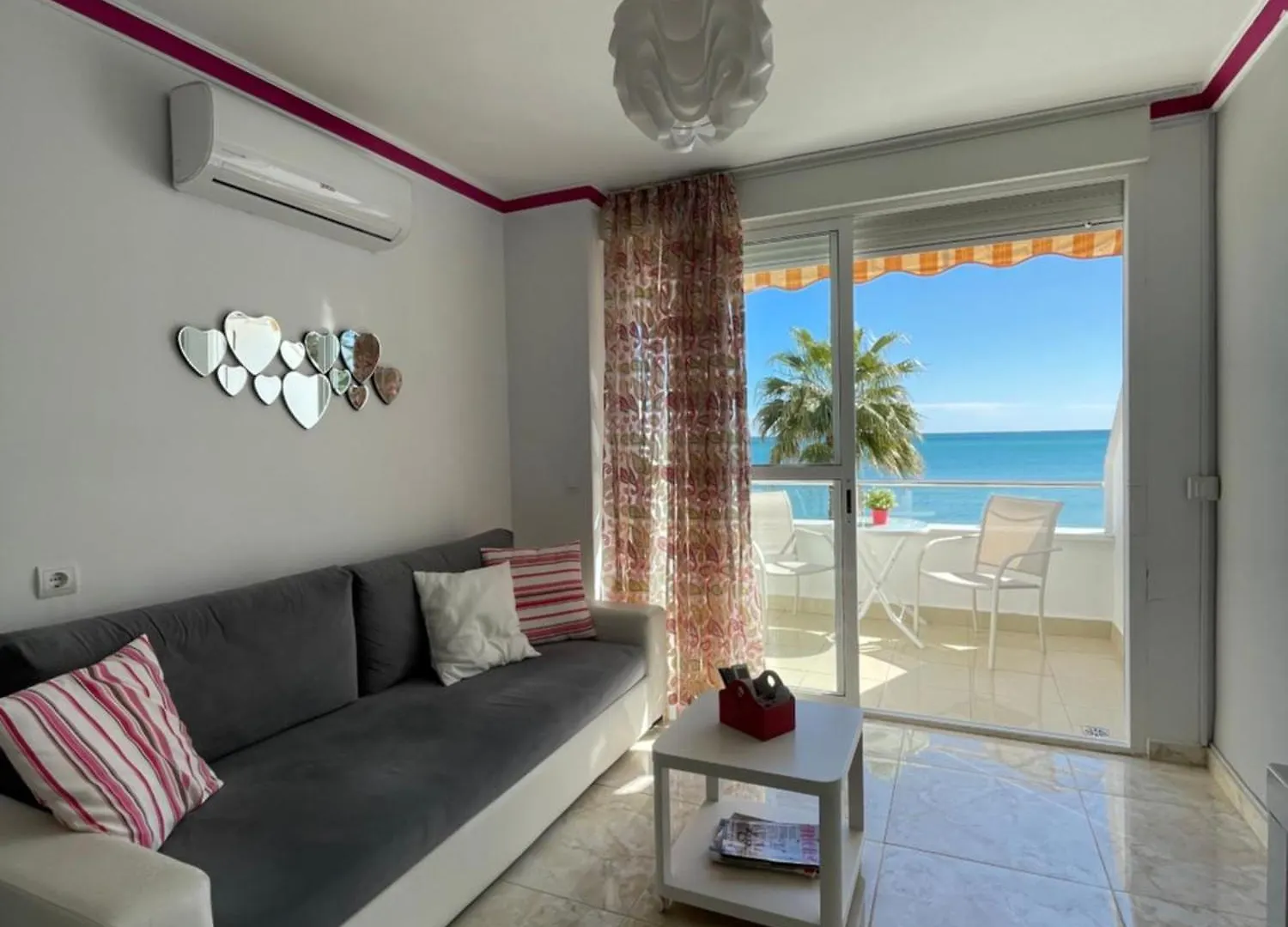 Apartment Roca Chica. Studio - First Line Beach Torremolinos